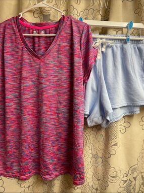 Xersion Pink Multi-Stripe Space-Dyed V-Neck XLG & Lt. Blue Lounge Shorts Large